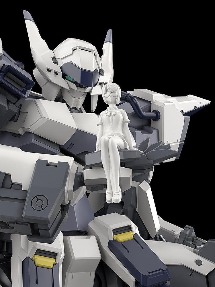 Full Metal Panic! Plastic Model Kit 1/48 Azure Raven with Type 10 Modified Monomolecular Slicing Sword Plated Ver. & Special Display Base 18 cm
