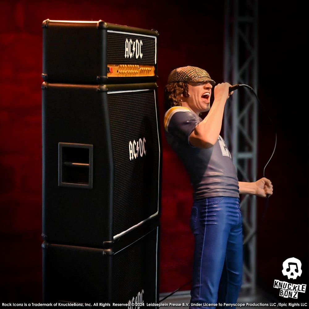 AC/DC Rock Iconz Staty Brian Johnson 23 cm Knucklebonz