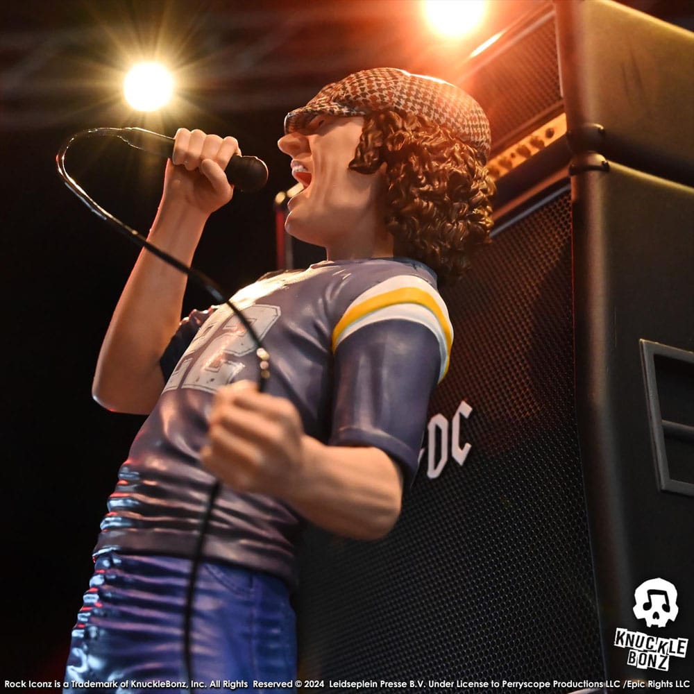 AC/DC Rock Iconz Staty Brian Johnson 23 cm Knucklebonz