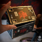 Death Rock Ikonz On Tour Road Case Figur + Stage Backdrop Set - The Sound of Perseverance Tour 1998 Knucklebonz