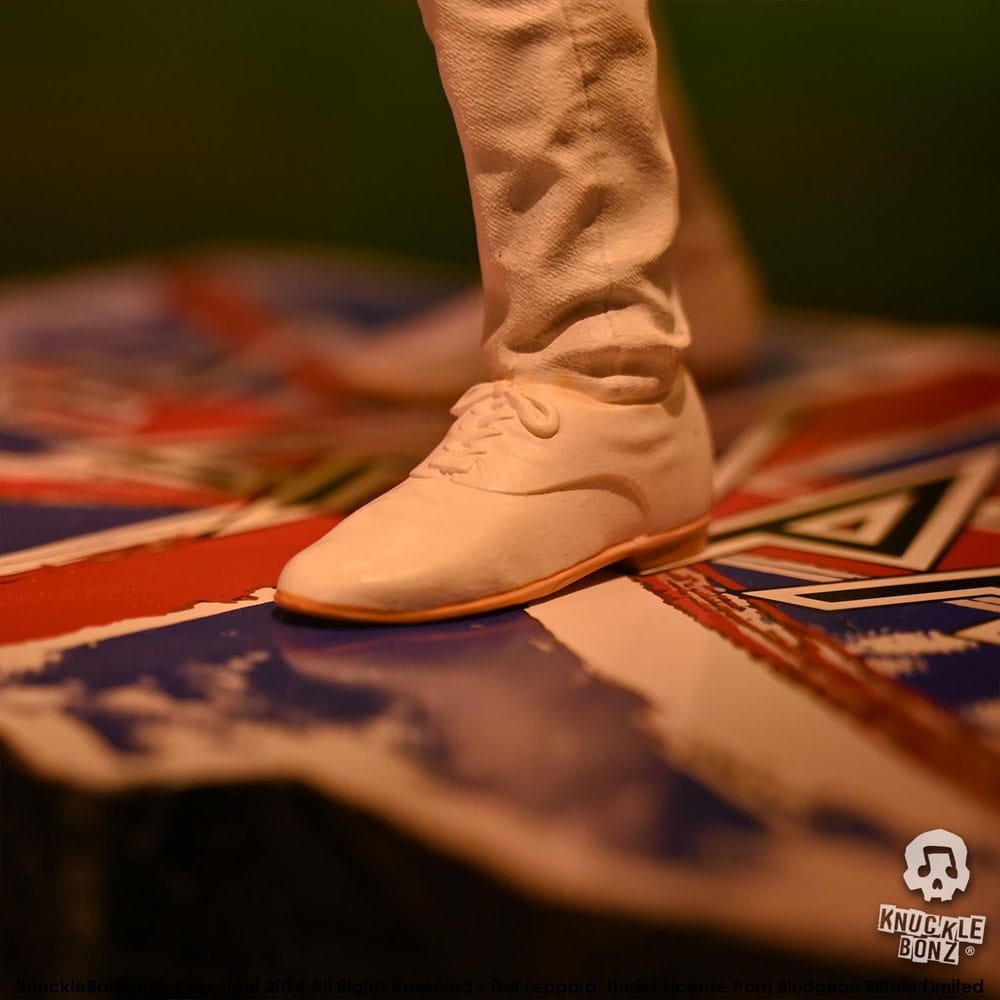 Def Leppard Rock Iconz Figur Rick Savage 24 cm Knucklebonz