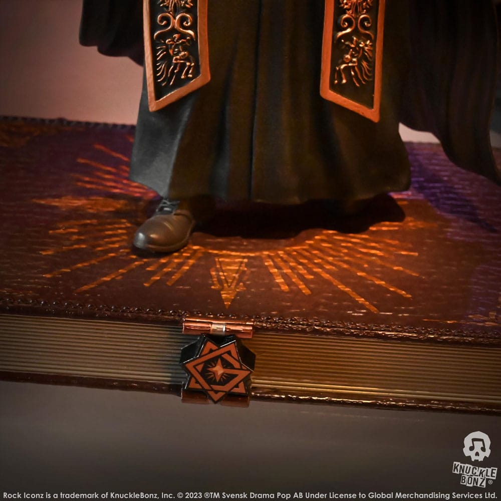 Ghost Rock Iconz Staty 1/9 Papa Emeritus IV (Svarta Kappor) 22 cm Knucklebonz