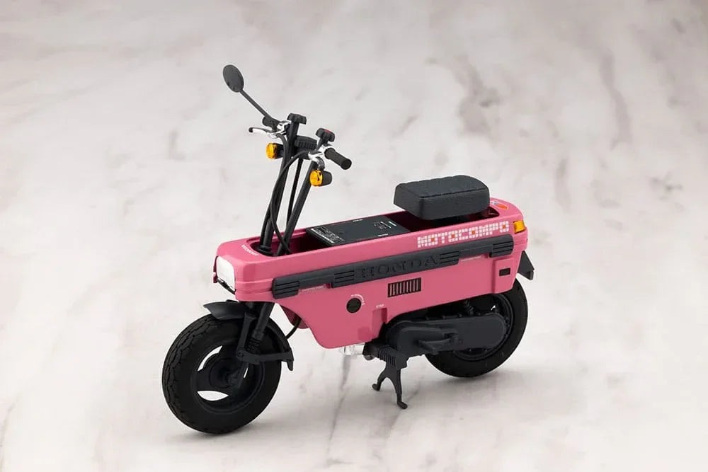 Sousai Shojo Teien Plastmodell Kitt 1/10 Emma Koishikawa Nocturne med Honda AB12 Motocompo 14 cm Kotobukiya