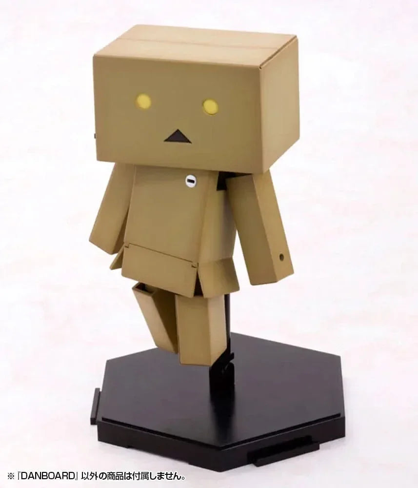 Yotsubato! Plastmodellkitt Danboard 13 cm Kotobukiya