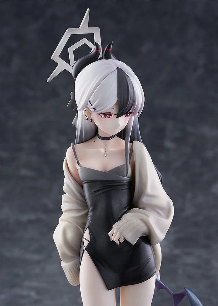 Blue Archive 1/7 Scale PVC Figure Kayoko (Dress) 23 cm