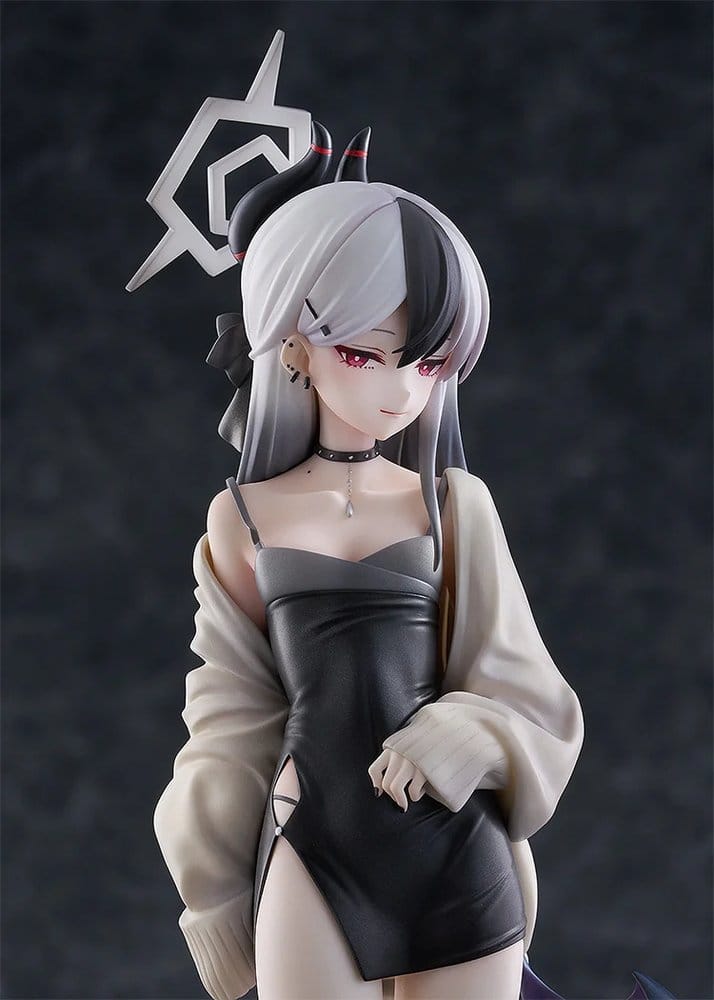 Blue Archive 1/7 Scale PVC Figure Kayoko (Dress) 23 cm