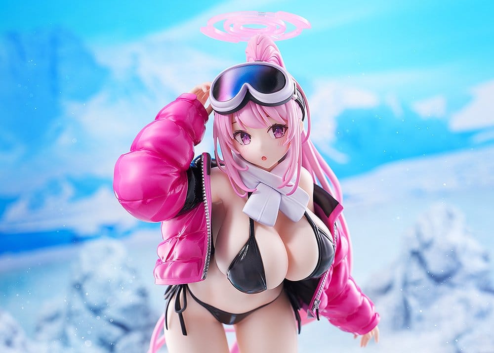 Blue Archive 1/7 Scale PVC Figurine Eimi (Swimsuit) 26 cm