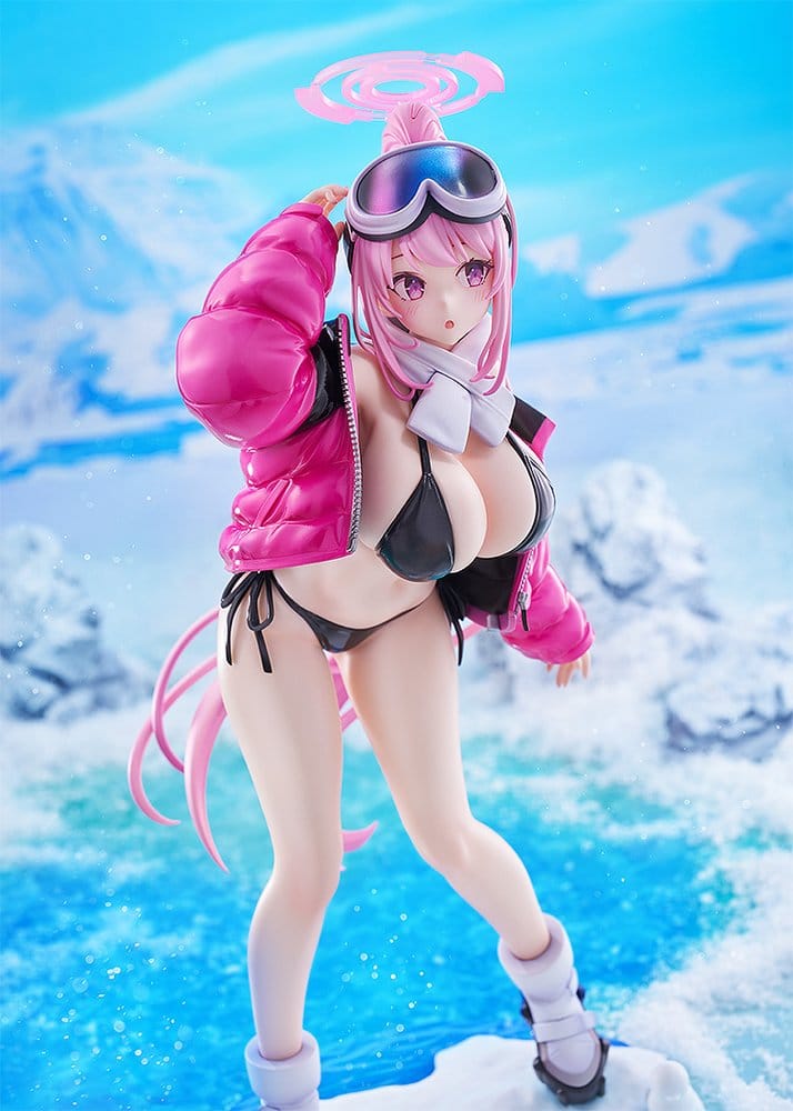 Blue Archive 1/7 Scale PVC Figurine Eimi (Swimsuit) 26 cm