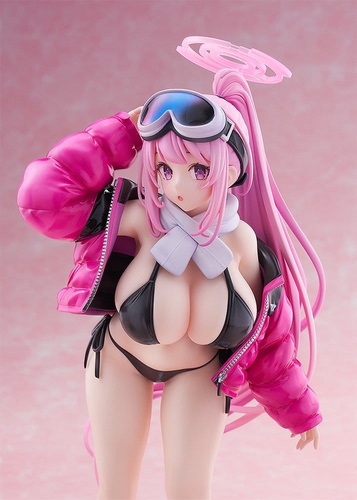 Blue Archive 1/7 Scale PVC Figurine Eimi (Swimsuit) 26 cm
