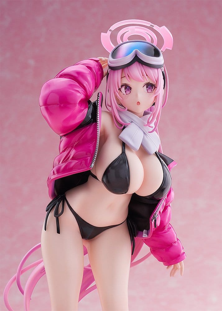 Blue Archive 1/7 Scale PVC Figurine Eimi (Swimsuit) 26 cm