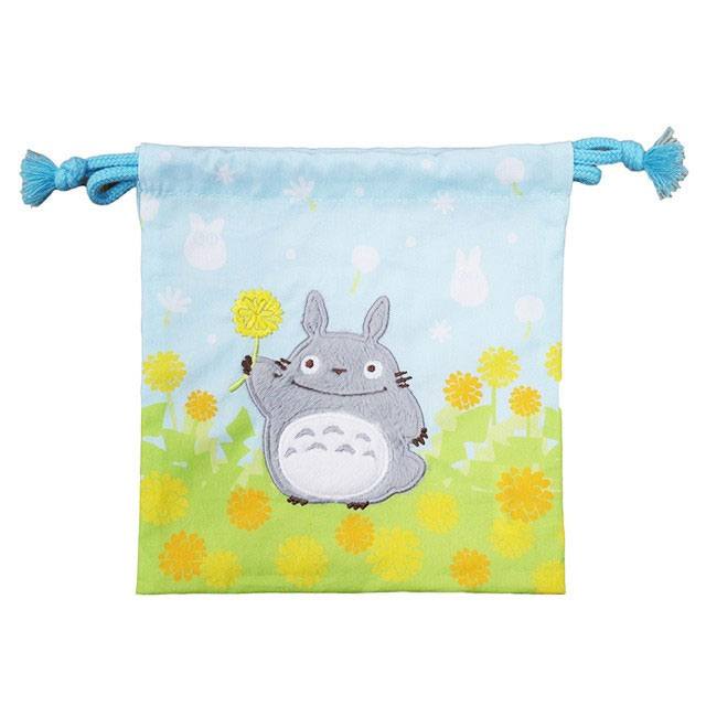 My Neighbor Totoro tvättförvaringspåse Totoro with Flowers 20 x 19 cm