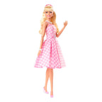 Barbie Film Docka i Rosa Gingham Klänning Mattel