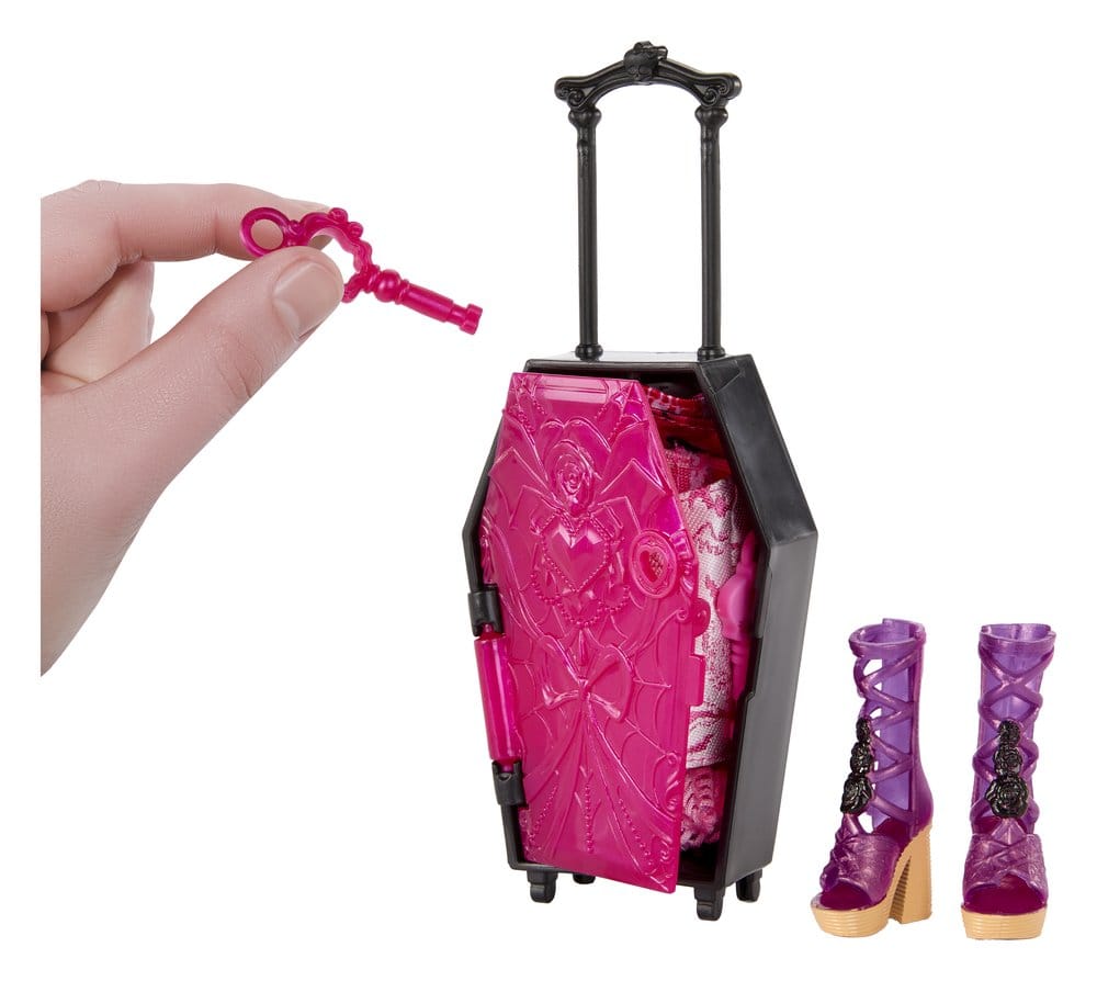 Monster High Skulltimate Secrets Doll Destination: Gore-geous Oasis - Draculaura