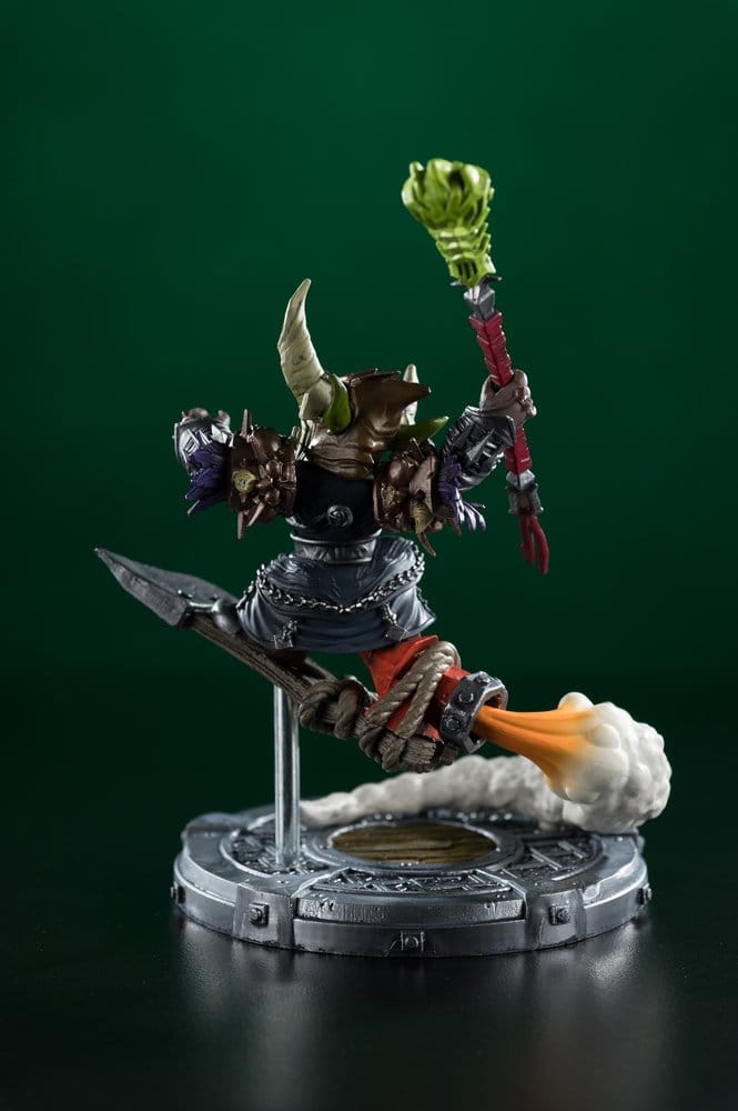 World of Warcraft 1/12 Scale Limited Edition Posed Figure Goblin 19 cm