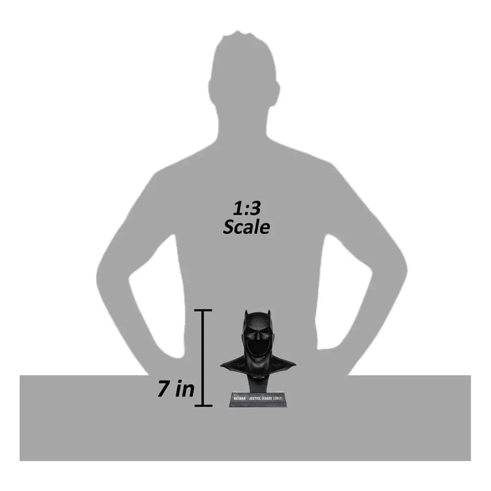 Batman DC Direct Mini Replica 1/3 Batman Cowl (Justice League Tactical Suit) 19 cm McFarlane Toys