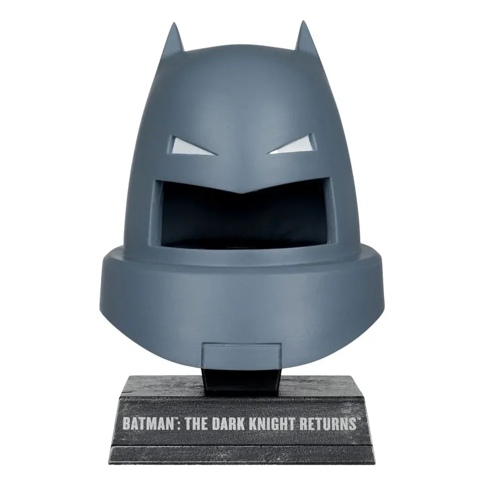 Batman DC Direct Mini Replica 1/3 Armoured Batman Cowl (Dark Knight Returns) 18 cm McFarlane Toys