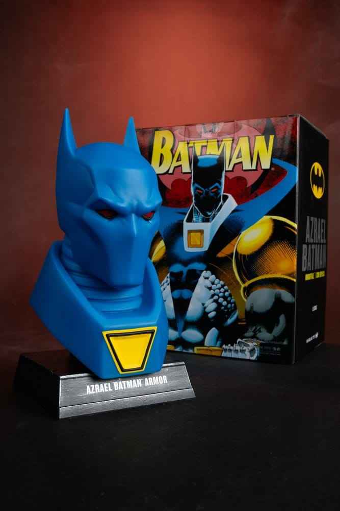 Batman DC Direct Mini-Replica 1/3 Azrael Batman Mask (Batman: Knightfall) (Gold Label Collection) 18 cm