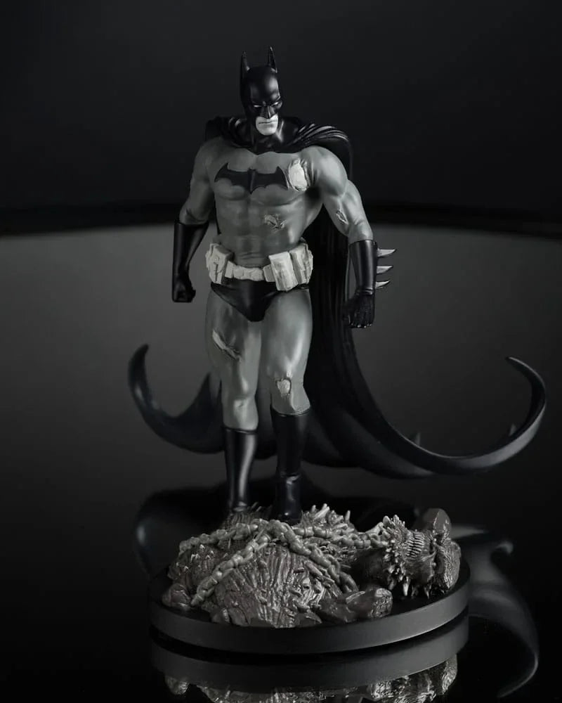 DC Direct Figur 1/10 Batman av Bjorn Barends (Svart Vit) 18 cm McFarlane Toys