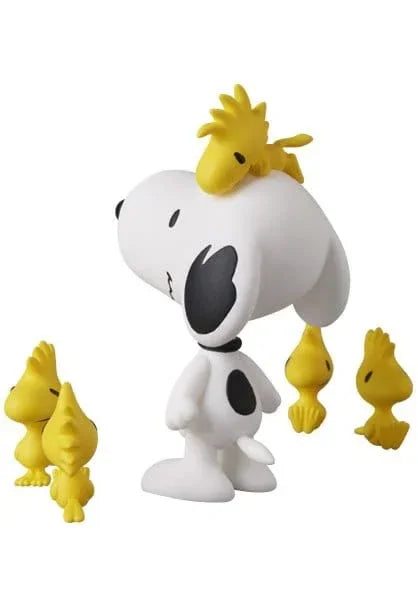 Peanuts UDF Series 19 Mini Figur Lycka är alla dina vänner 8 cm Medicom