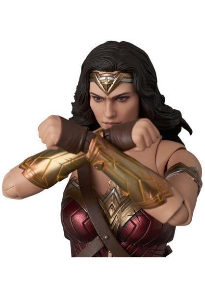 Wonder Woman MAFEX Action Figur Wonder Woman Justice League Ver. 15 cm Medicom