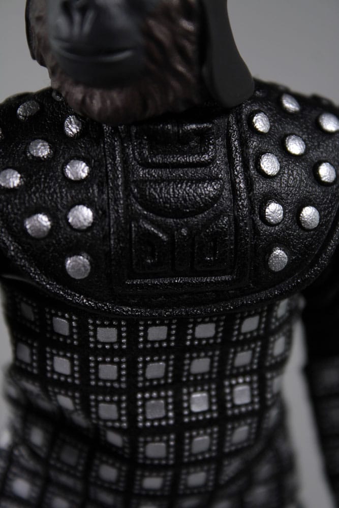 Planet of the Apes Action Figur General Ursus 20 cm MEGO