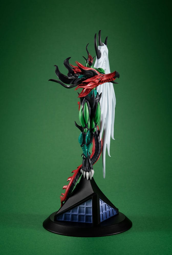 Yu-Gi-Oh! Duel Monsters Monsters Chronicle GX E PVC Figur Hero Flame Wingman 16 cm Megahouse