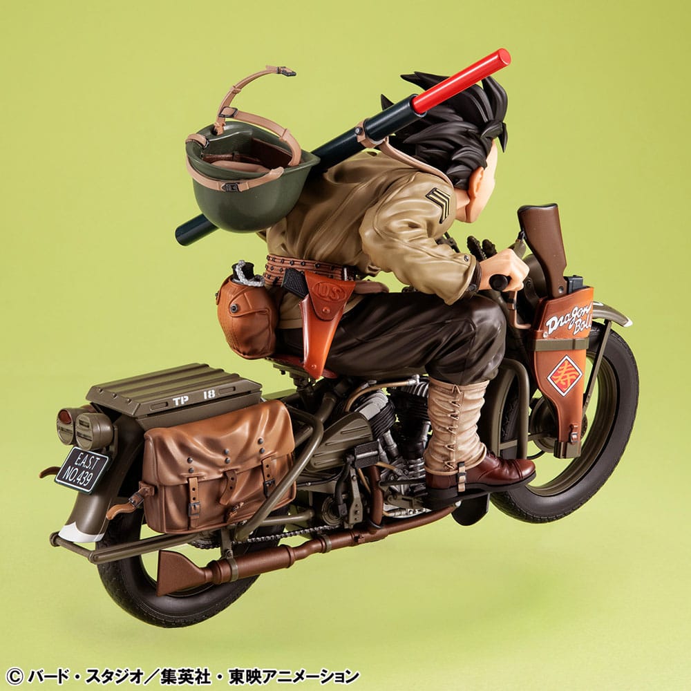 Dragonball Z 05 Desktop Real McCoy PVC Diorama Son Goku & Bike 18 cm Megahouse