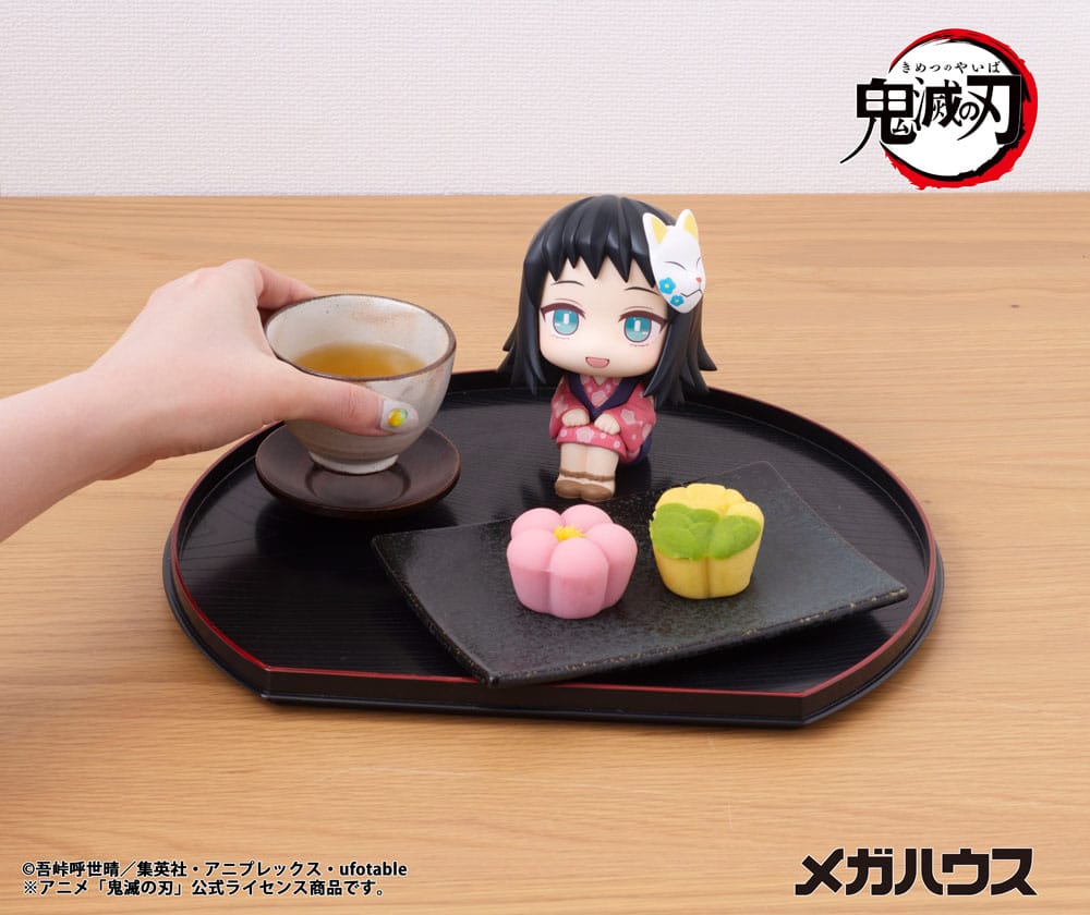 Demon Slayer Kimetsu no Yaiba Look Up PVC Figur Makomo 11 cm Megahouse