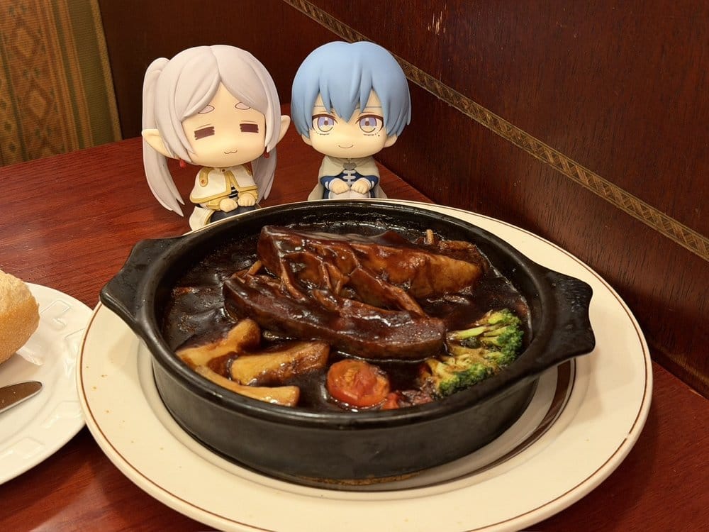 Frieren: Beyond Journey's End Look Up PVC Figures Droopy Face Ver. & Himmel 11 cm (with gift)