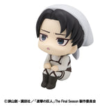 Attack on Titan Look Up PVC Figur Levi Cleaning up Ver. 11 cm
