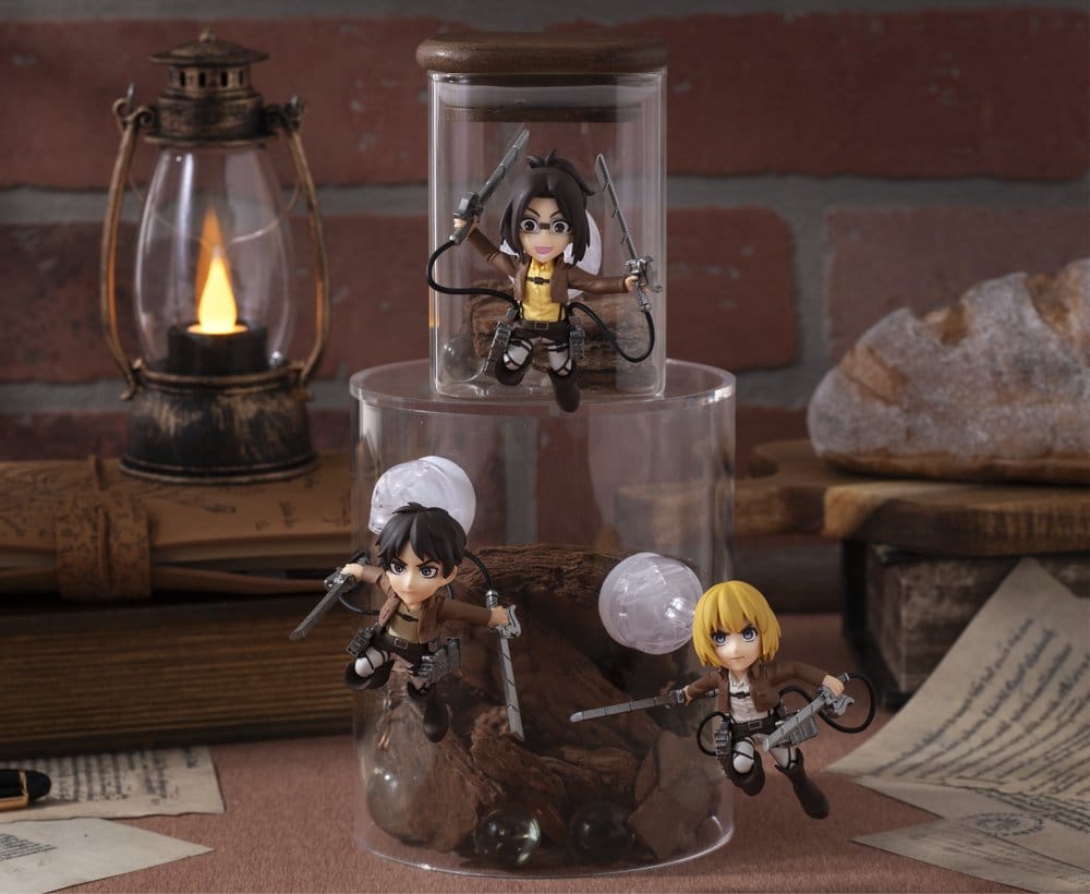 Attack on Titan Tobimas Mini Figures Blind Box Assortment (6)