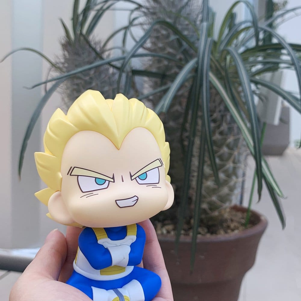 Dragon Ball DAIMA PVC-figur Super Saiyan Vegeta (mini) 11 cm i blickfånget