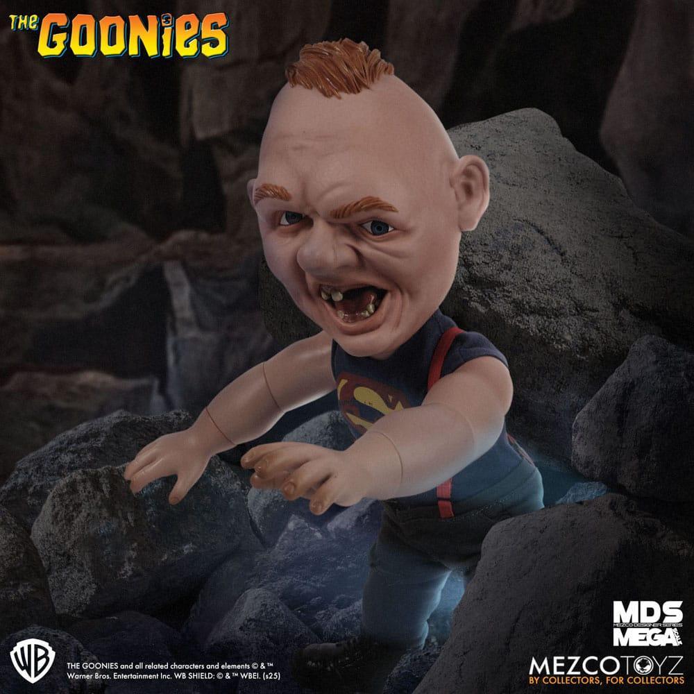 The Goonies MDS Mega Scale Gosedjur: Pratande Sloth med Ljud 38 cm Mezco Toys