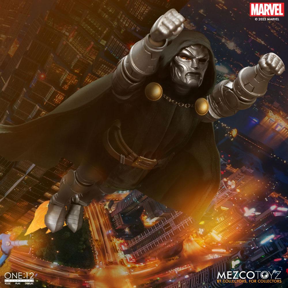 Marvel Action Figure 1/12 Doctor Doom 17 cm - Detailed Collectible Figure with Metal Components and Interactive Features