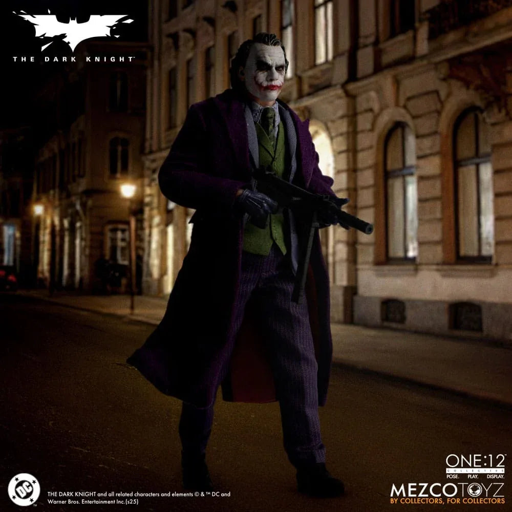 The Dark Knight Action Figur 1/12 Joker 17 cm Mezco Toys