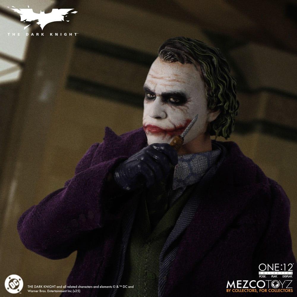 The Dark Knight Action Figur 1/12 Joker 17 cm Mezco Toys
