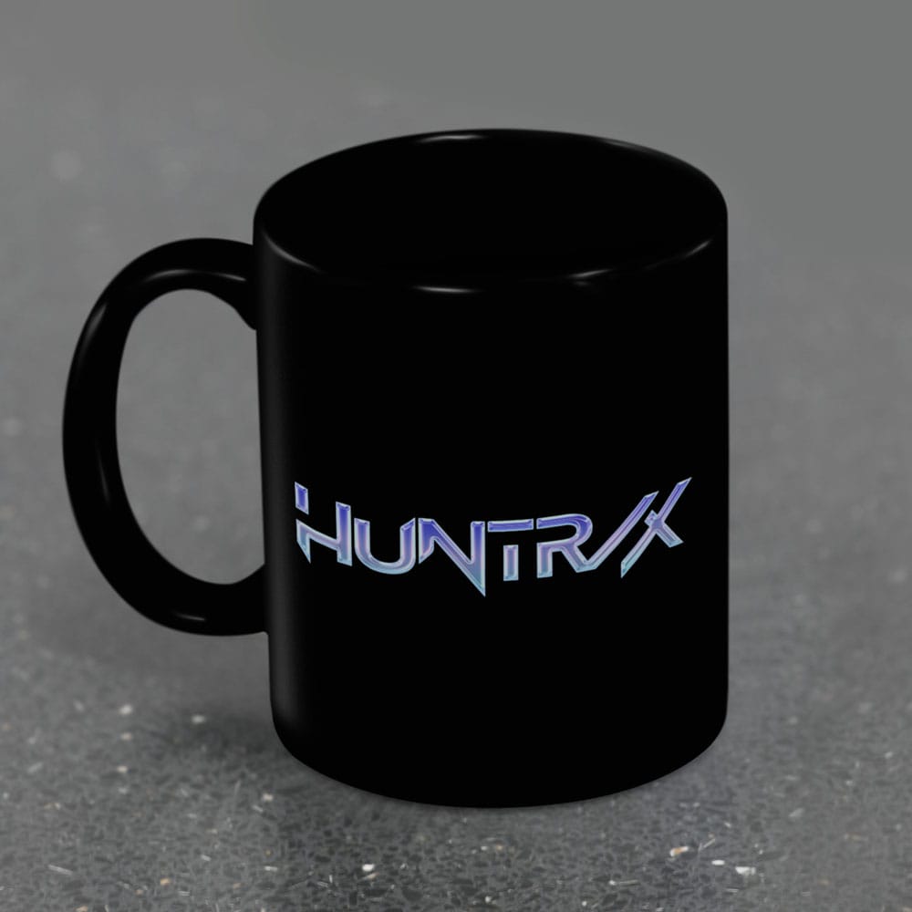 KPop Demon Hunters Mug med Huntrix Logotyp Pyramid International