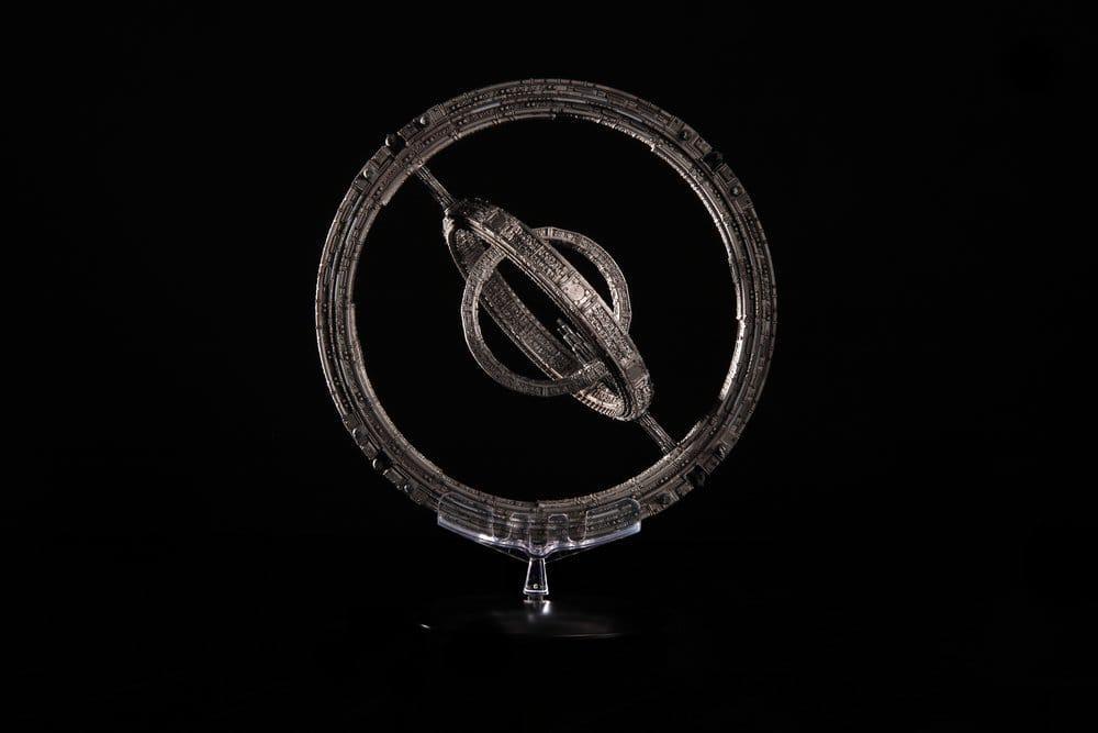 Foundation Die-Cast Rymdfartyg Invictus 20 cm Master Replicas