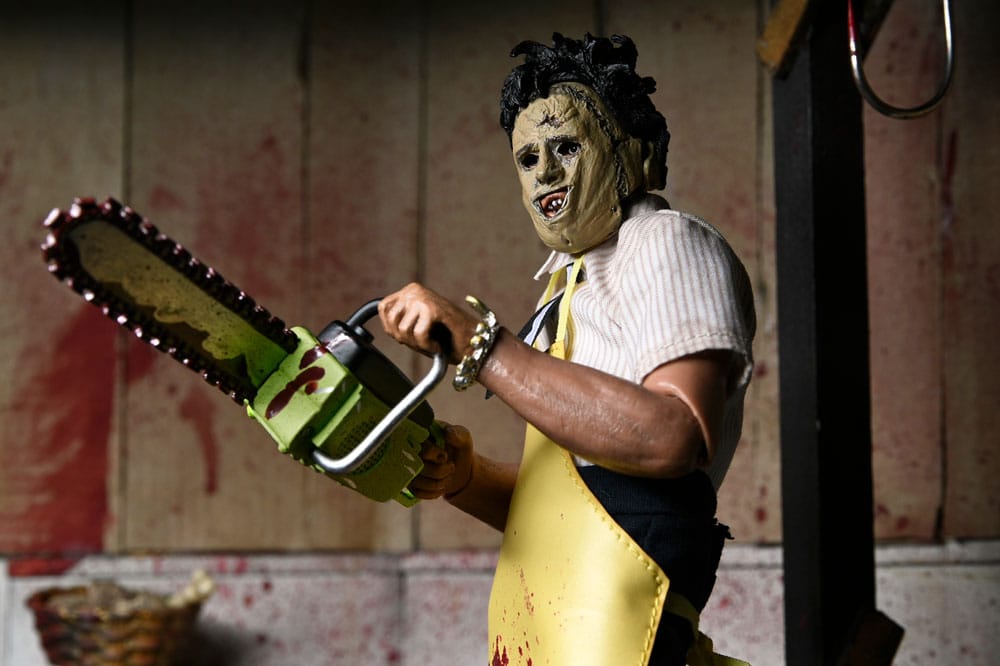 Texas Chainsaw Massacre Klädd Actionfigur Leatherface 20 cm NECA