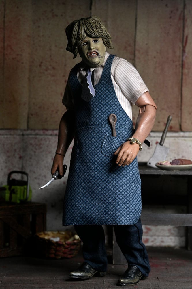 Texas Chainsaw Massacre Klädd Action Figur Leatherface med Gamla Dam Mask 20 cm NECA