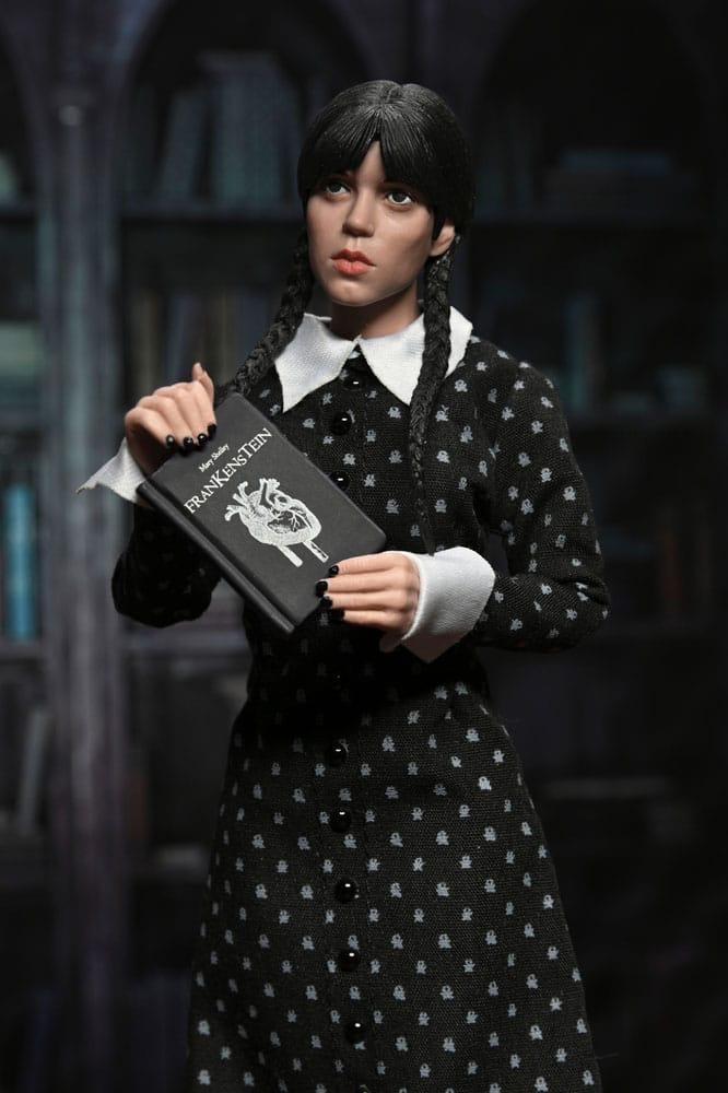 Wednesday Action Figur Wednesday (Classic Dress) 20 cm NECA