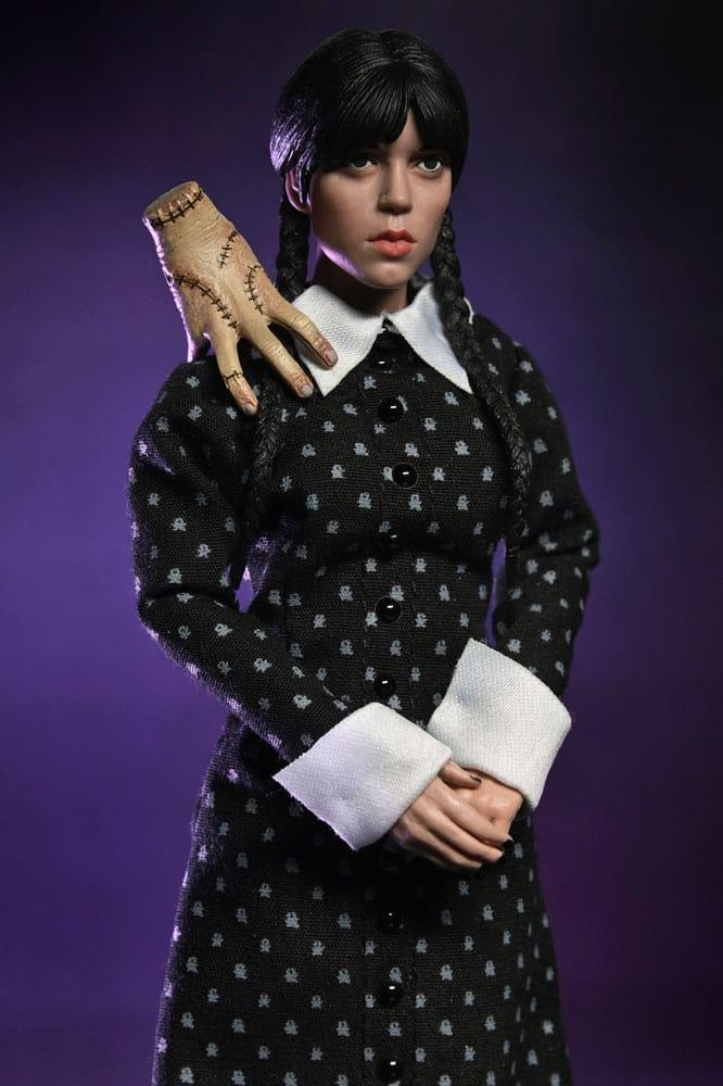 Wednesday Action Figur Wednesday (Classic Dress) 20 cm NECA