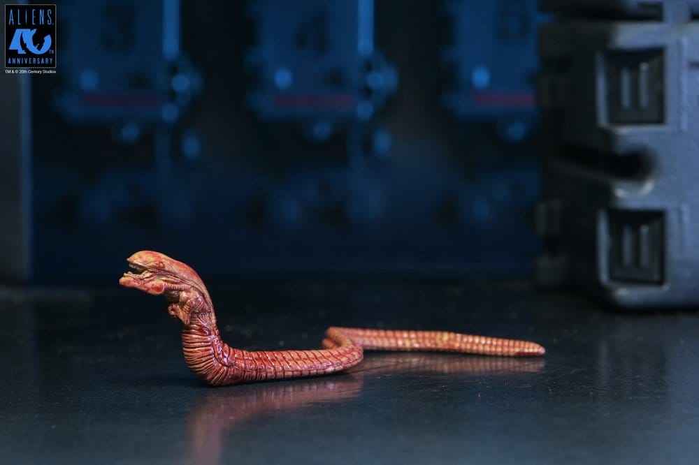 Aliens Ultimata Actionfigur Krigare (1986) Xenomorph Svart (40-årsjubileum) 23 cm
