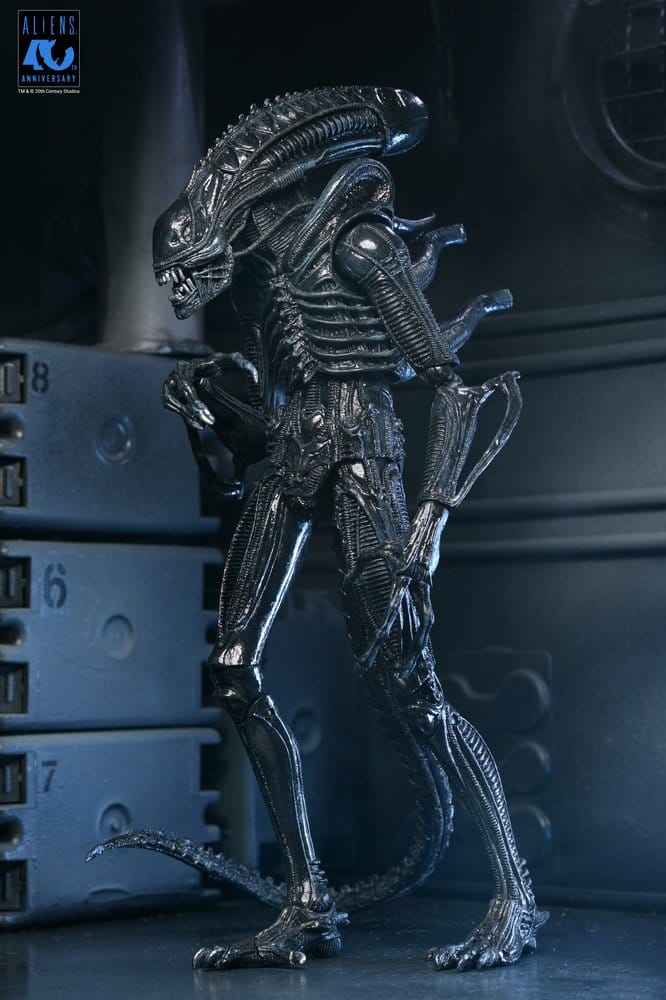 Aliens Ultimata Actionfigur Krigare (1986) Xenomorph Svart (40-årsjubileum) 23 cm