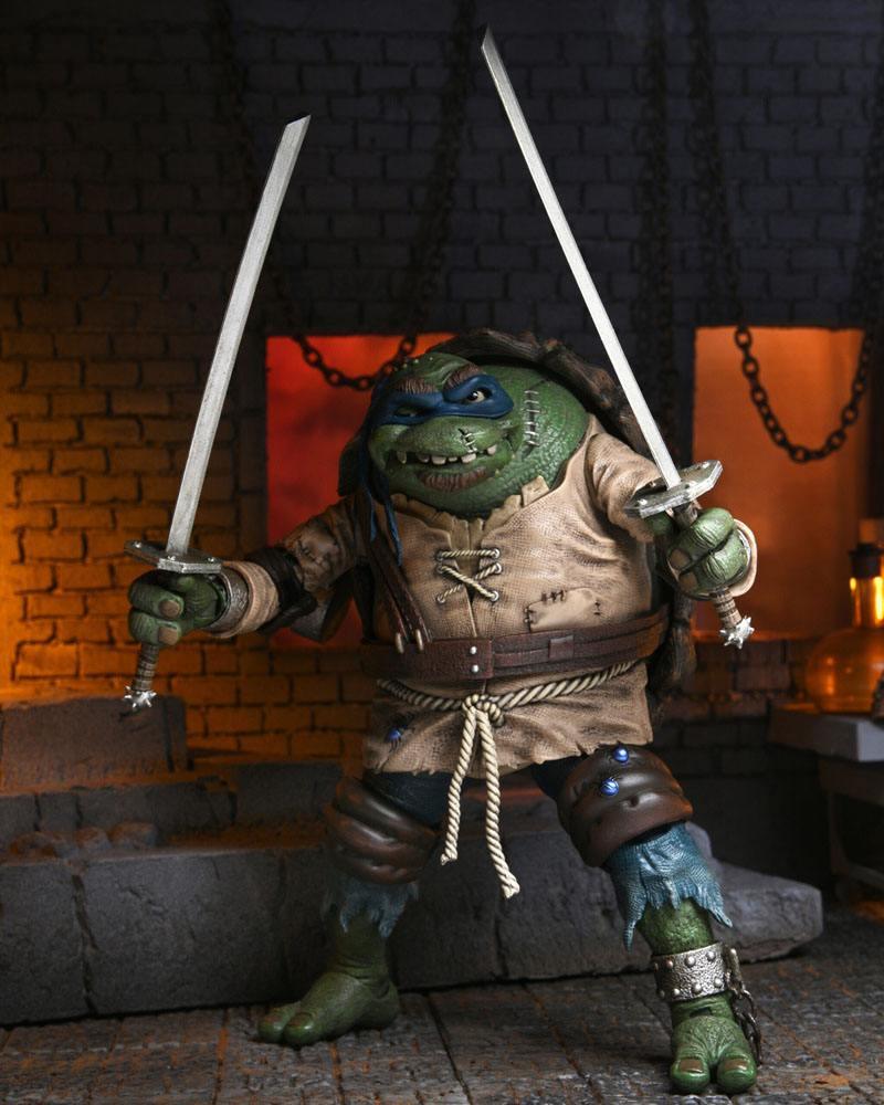 Universal Monsters x Teenage Mutant Ninja Turtles Action Figur Ultimate Leonardo som Hunchback 18 cm NECA
