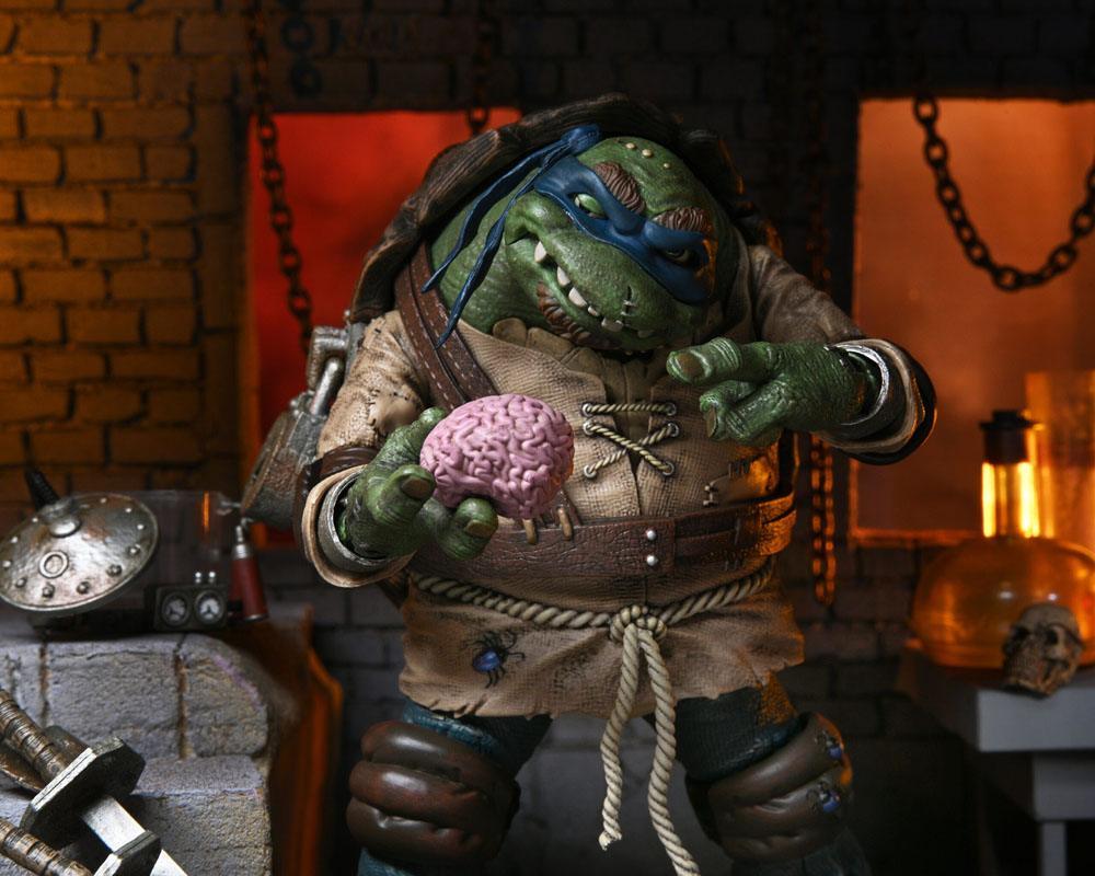 Universal Monsters x Teenage Mutant Ninja Turtles Action Figur Ultimate Leonardo som Hunchback 18 cm NECA