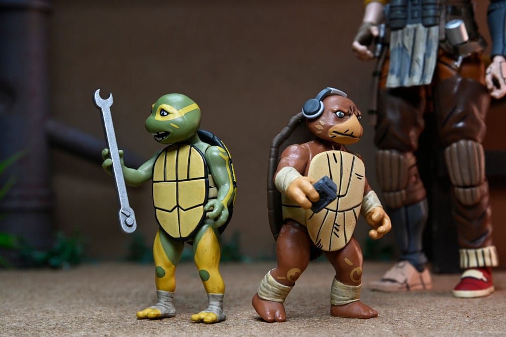 Teenage Mutant Ninja Turtles (The Last Ronin The Lost Years) Action Figur Grammy April med Baby Yi & Moja 18 cm NECA