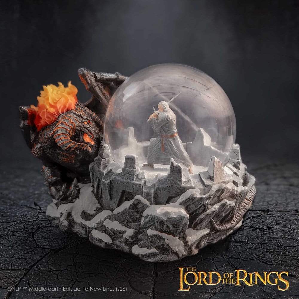 Lord of the Rings Snow Globe Battle of the Peak 13 cm