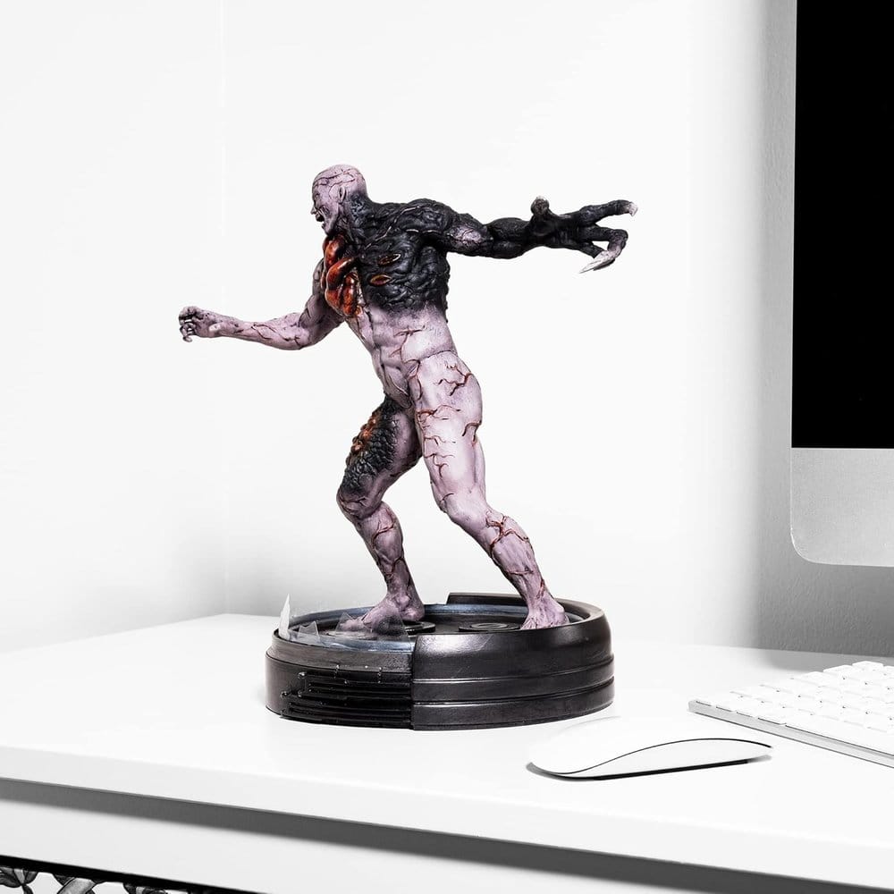 Resident Evil PVC-figur av Tyrant från Numskull