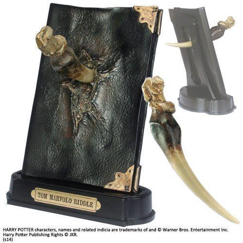 Harry Potter Replica av Basilisk-huggtand och Tom Riddle Dagbok